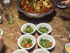 -乡土特色.冷锅鱼.牦牛肉汤锅