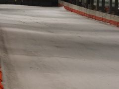 -乔波室内滑雪场