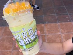 芒果奶昔-茉酸奶(松江开元地中海店)