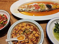 -大中华酒楼·主席武昌鱼·武汉美食地标(江汉路步行街店)