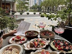 -Mogul Eatery·大亨餐酒馆