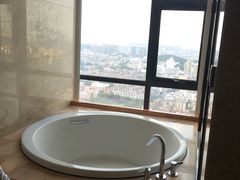 -中山利和希尔顿酒店