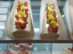 -花花卷卷·鲜食蛋糕(静安久光百货店)