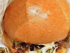 黑松露菌菇牛肉堡-JPG canteen(广州乐峰广场店)
