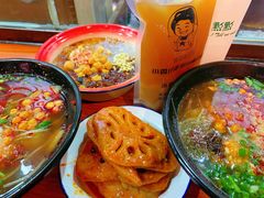 -爆炸头阿姨小四川正宗川味小吃(无任何分店)