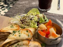 -SHADOWS•Bistro&Eatery(安福路店)