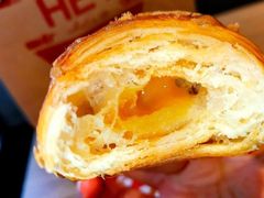 咸蛋黄流心可颂-肯德基(兴隆店)