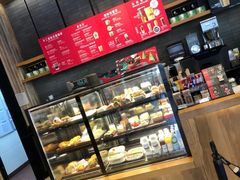 面包甜点陈列柜-星巴克(深圳石岩星城店)