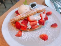-ROAST coffee & eatery