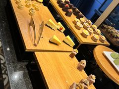-五月罗马海鲜自助餐厅(月星环球港店)