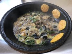 -粘豆包柴火铁锅炖