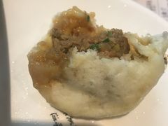 老面土猪肉包子-凤起龙游老面包子(凯德晶品店)