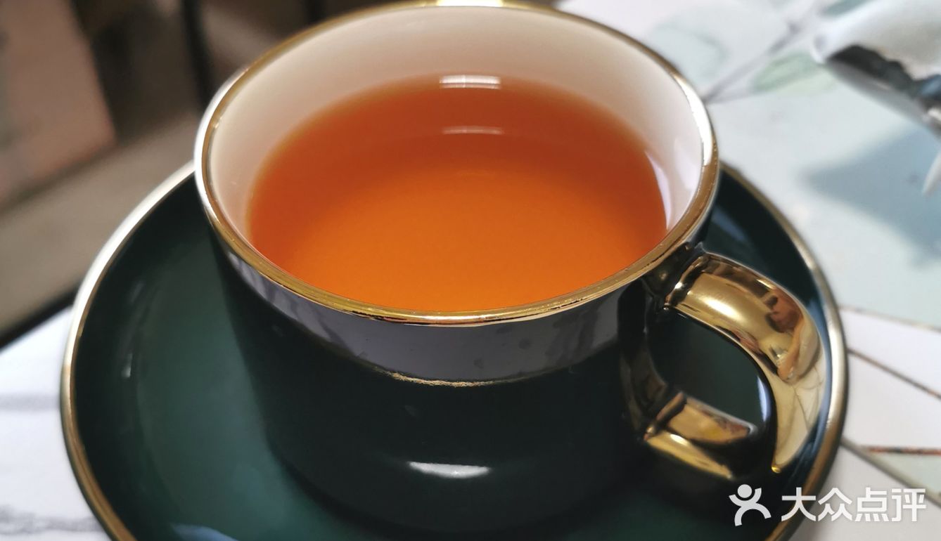 位置在欧亚大观A2号楼1003室 店内环境非常清新