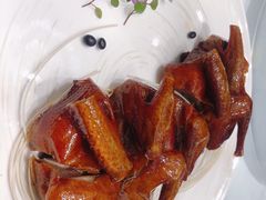 金牌玻璃乳鸽-茗鼎汇(星方汇广场店)