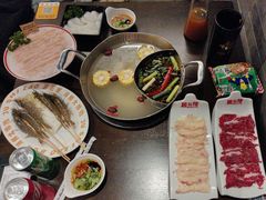 -居石捞·潮汕卤水火锅(南国明珠店)