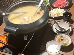 -汤宴·参须肚包鸡(南京路店)