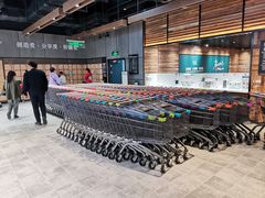 -胖东来生活广场(健康路店)