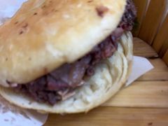 -闫家驴肉老店(华电一校店)