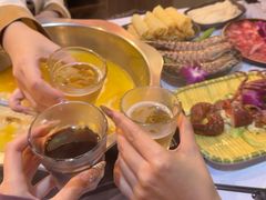 -鲜入围煮花胶鸡海鲜火锅