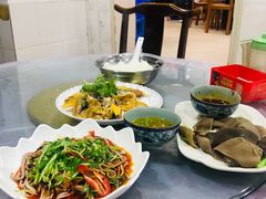 -洪霞餐馆