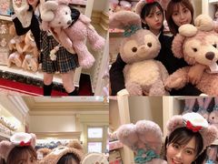 -小镇影院迪士尼小熊Duffy与他的朋友合影地