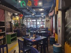 -马路边边串串香形象店(磐石路店)
