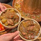 完胜火烧云的云南菜！！圣诞氛围感太浓！！