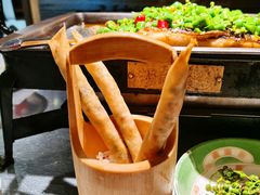 探鱼拉丝芝士春卷-探鱼·鲜青椒爽麻烤鱼(北京路天河城店)