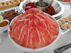 -茅草房·河畔园林火锅