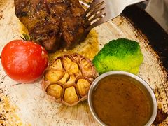 -阿妮叶李(光谷世界城店)