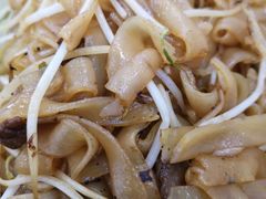 牛肉炒河粉-贞姨美食·老字号海鲜大排档