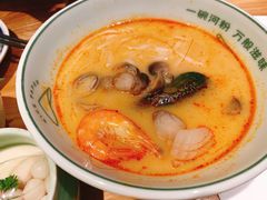 酸辣海鲜汤河粉-米纸越南小馆(金鹰世界店)