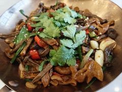 鹿茸菌肥肠-香山湖华璋大酒店(新浦路店)
