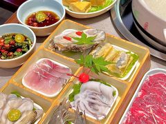 -四点金粥底火锅(沂州里店)
