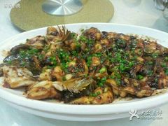 -新一家农家菜(华景新城店)