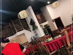 大堂-黄桷树曹家私房菜(江与城店)