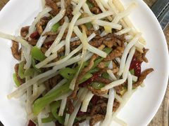 -丹水桥地锅鱼·翘嘴鲌·地方特色全鱼宴(丹江口大坝店)