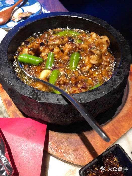 桂满陇-西湖船宴(西单大悦城店)石锅杭椒牛蛙图片