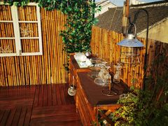 -小草屋轰趴馆别墅派对新场团建家庭聚会