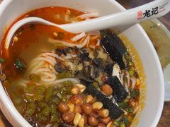 -湘人龙记老长沙米粉(鸟巢店)