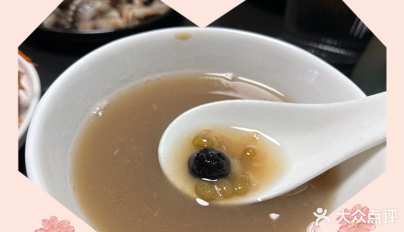 周末美好时光，离不开美味火锅[礼花]