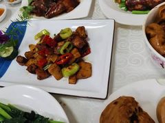 -合和美食馆(壹村东心岭2巷店)