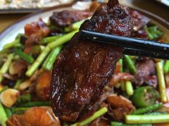 -六福烧烤酒馆(秦隆步行街店)