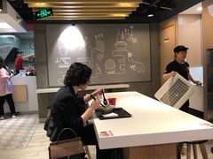 用餐区-永和大王(花好园店)