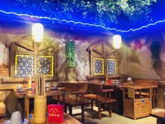 大堂-城墙拐拐火锅(三峡广场黑金冠店)