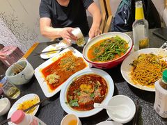 -万重锦·人文川菜馆(骡马市店)