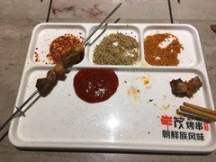 现穿羊肉串-丰茂烤串(六里桥店)
