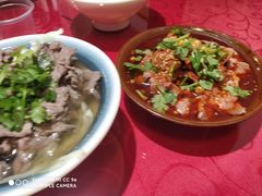-冯烫烫跷脚牛肉·川菜小馆(武胜西街店)