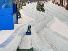 -长沙湘江冰雪世界