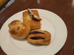 -月色西餐厅·海鲜刺身·烧烤(科学城保利郡雅酒店)